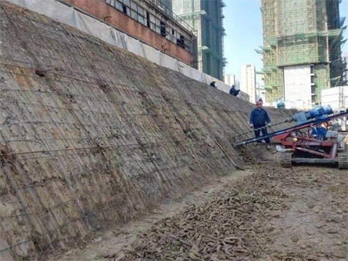 长阳建筑边坡支护